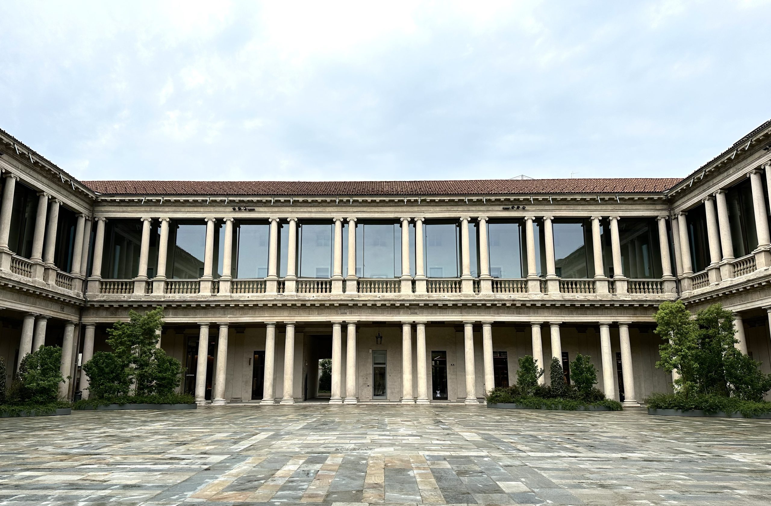 Portrait Milano, Milan