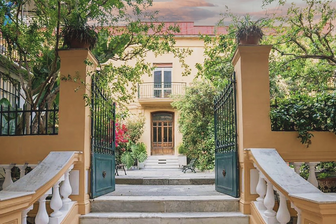 Atelier Inès Arts & Suites, Naples